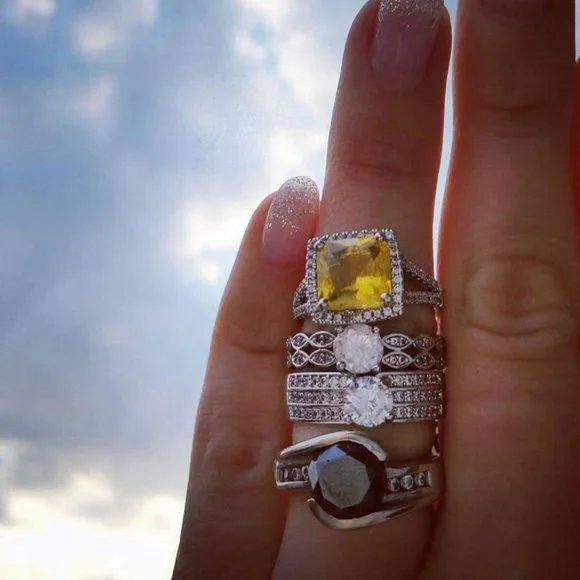 BLACK DIAMOND RING - Picture 3 of 12